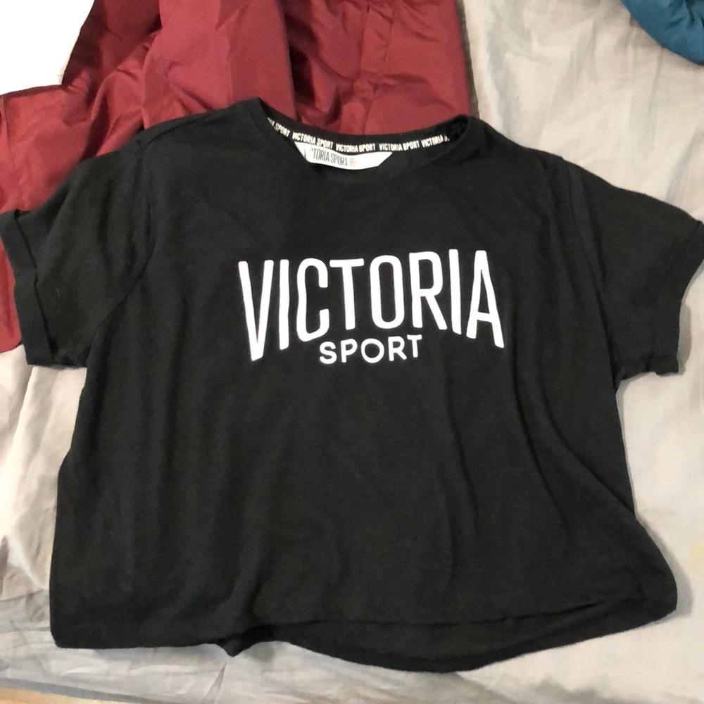 Cute vs crop top!